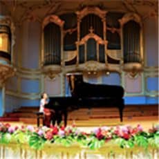 Hamburg's historic Laeiszhalle sets the stage for Maria João Pires and Yamaha's CFX