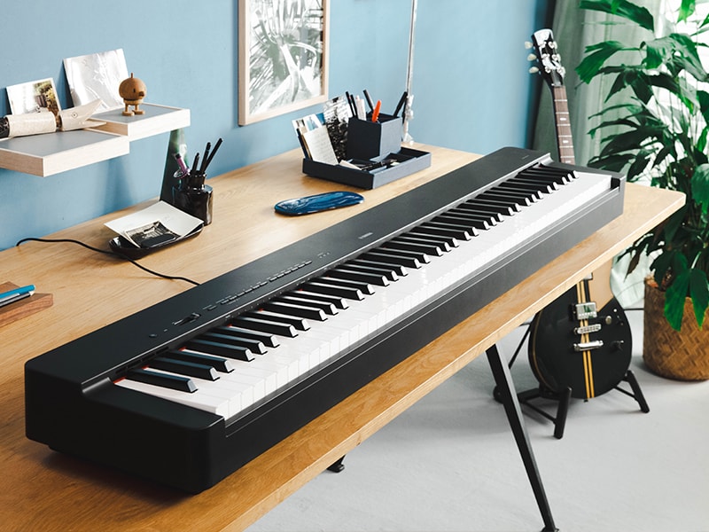 Yamaha P225B, 88-Key Weighted Action Digital Piano with Power Supply and  Sustain Pedal, Black (P225B)