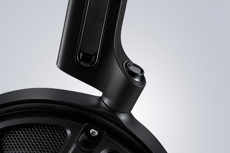 Swivel image of the YH4000 headphones
