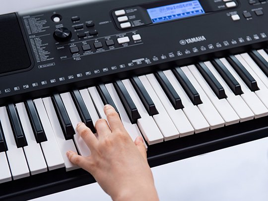 yamaha psr e737