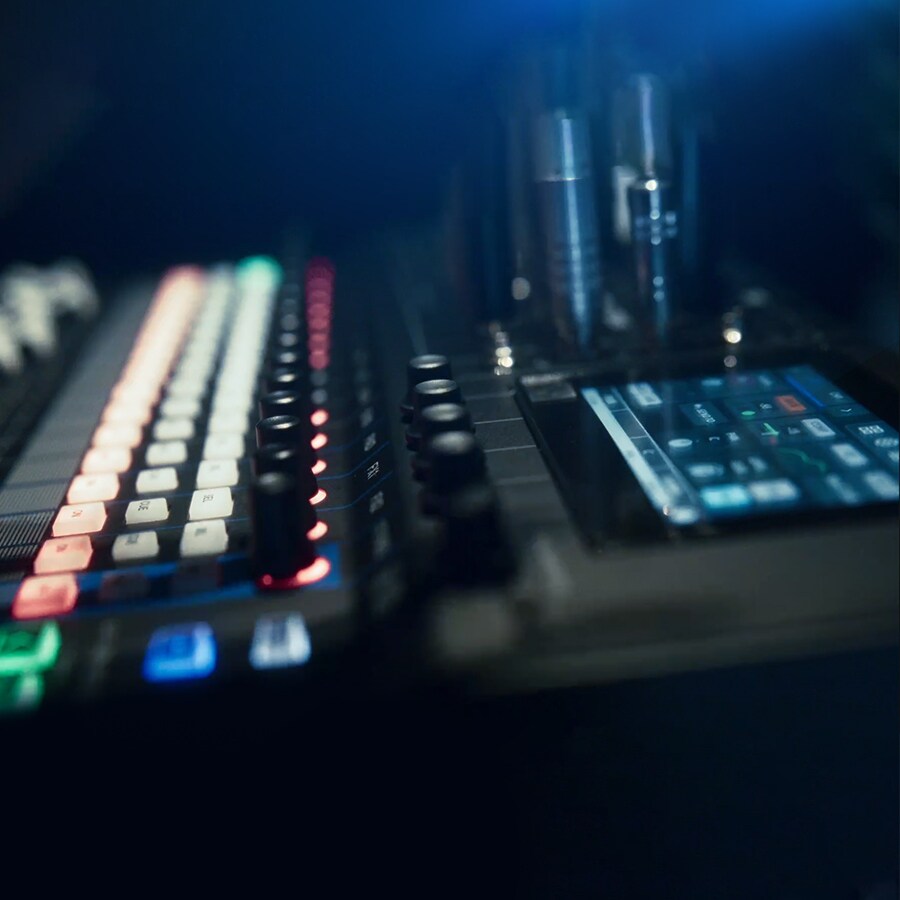 MGX Series - Overview - Mixers - Products - Portable PA - Audio